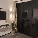 New Point Casa Castel